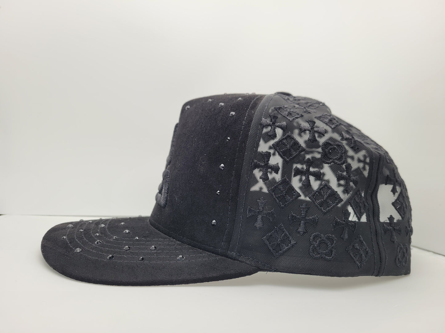 snapback hat OUTGOING STYLE,  by GIL LEGION