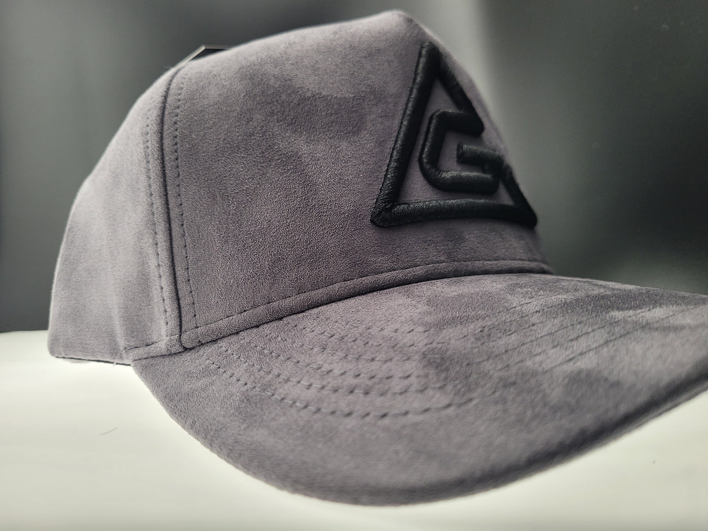 SUEDE BASEBALL HAT
